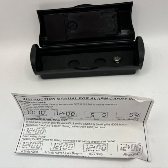 Portable Digital Alarm Clock With Carrying Case 4i - Picture 5 of 5